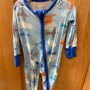 Little Sleepies airplane zippy